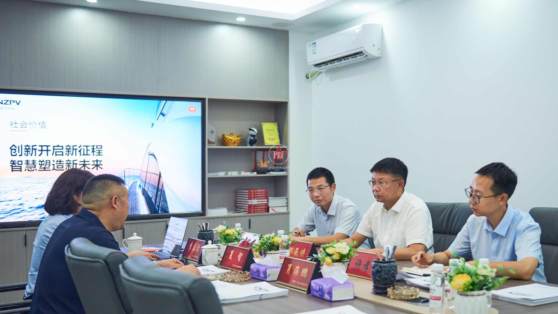 龙湾区副区长陈丕侠走访优秀企业智鹏阀门集团有限公司